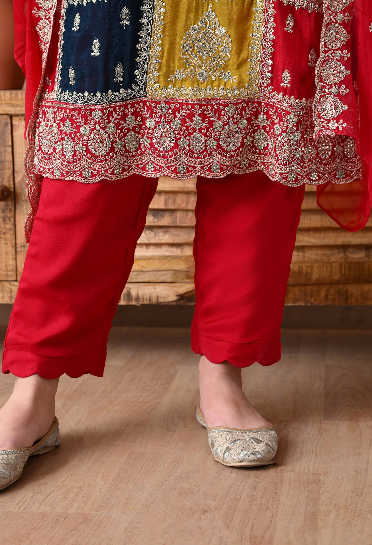 Elegant Red Kurta Set with Mesmerising Zardozi and Sequin Work