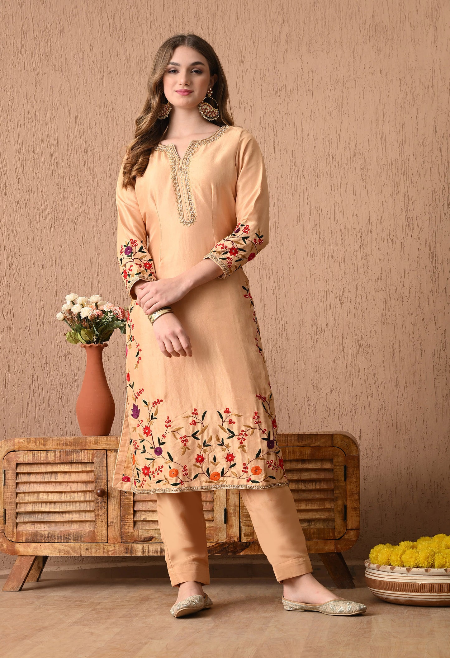 Stunning Creamish Yellow Kurta Set with Beautiful Zardozi, and Thread Work