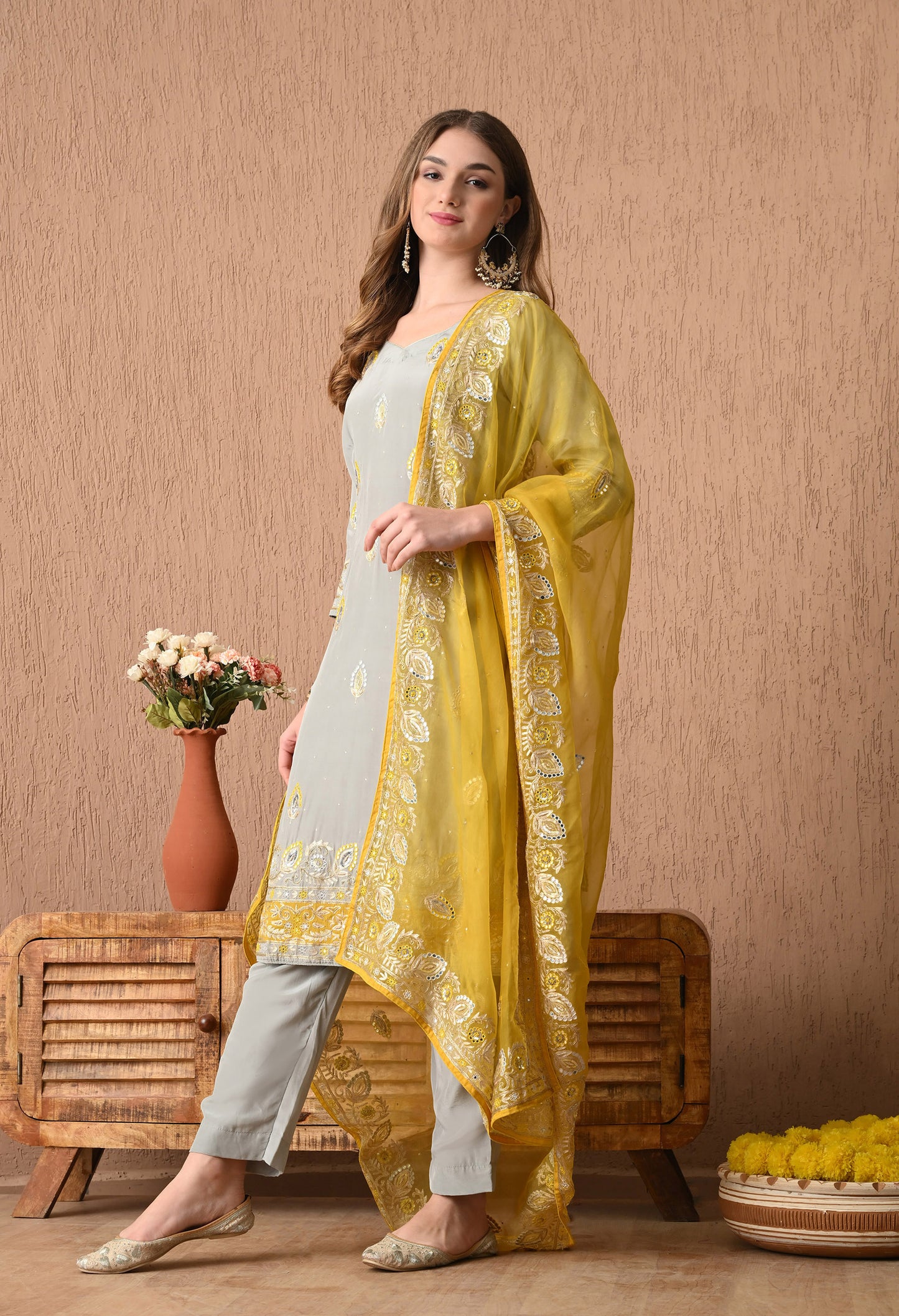 Stunning Light Grey Kurta Set with Beautiful Zardozi, Thread, Sequin, and Applique Work