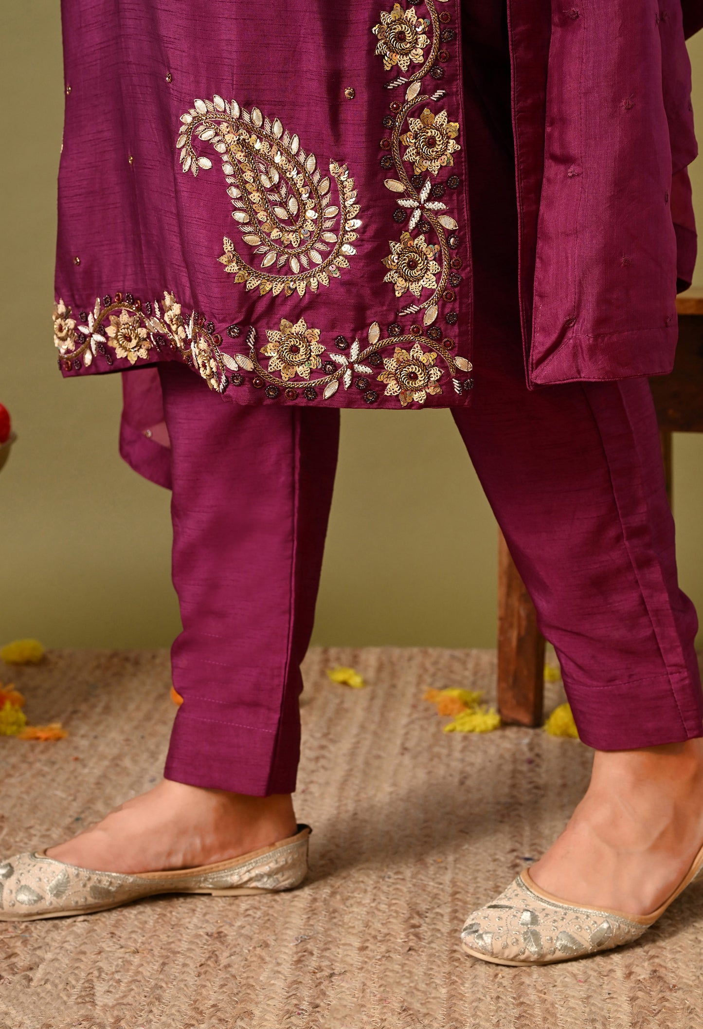 Elegant Black Pink Kurta Set with Intricate Zardozi Work