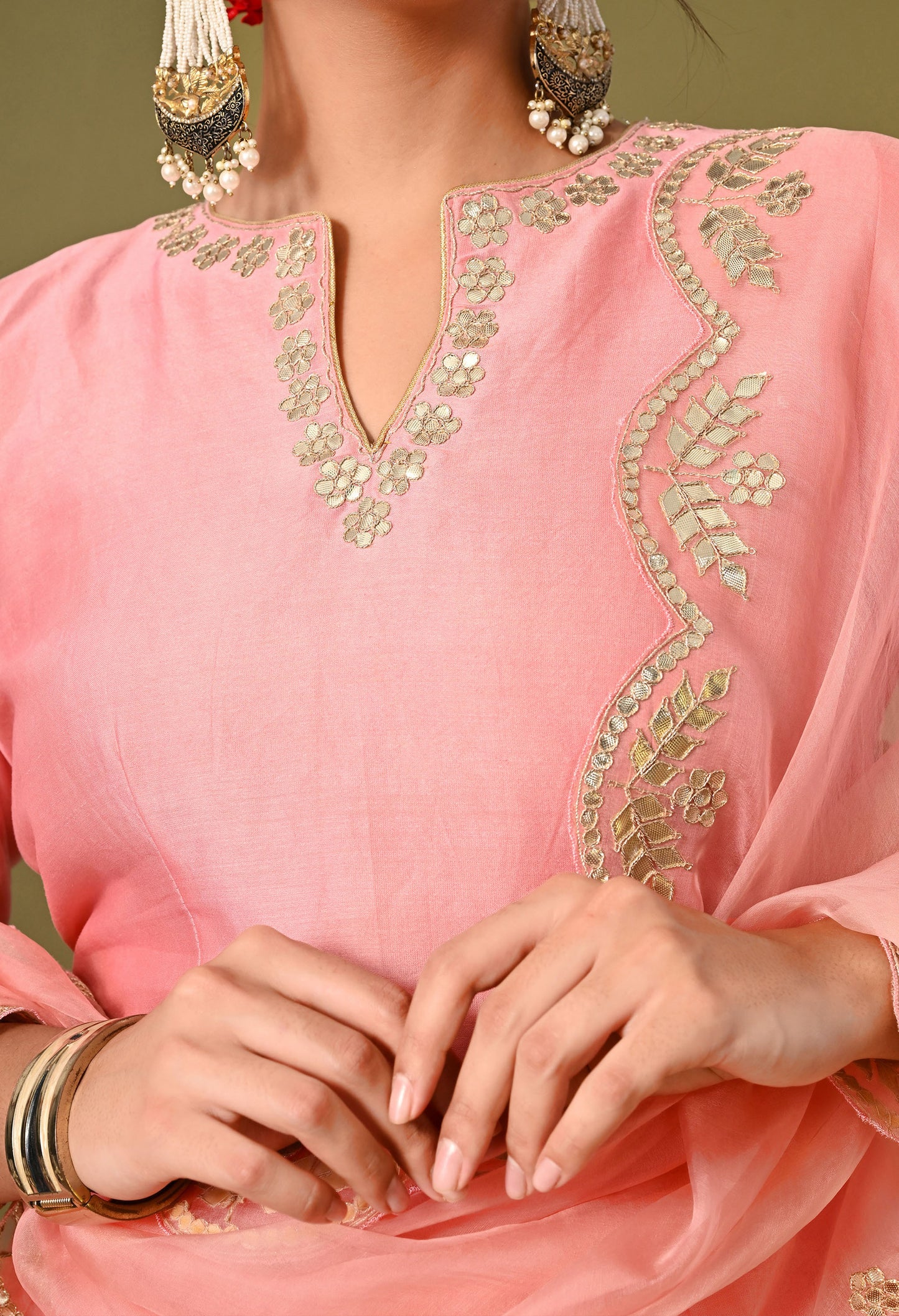 Exquisite Peach Pink Silk Kurta Set, Embellished with Zardozi and Gota Patti Embroidery