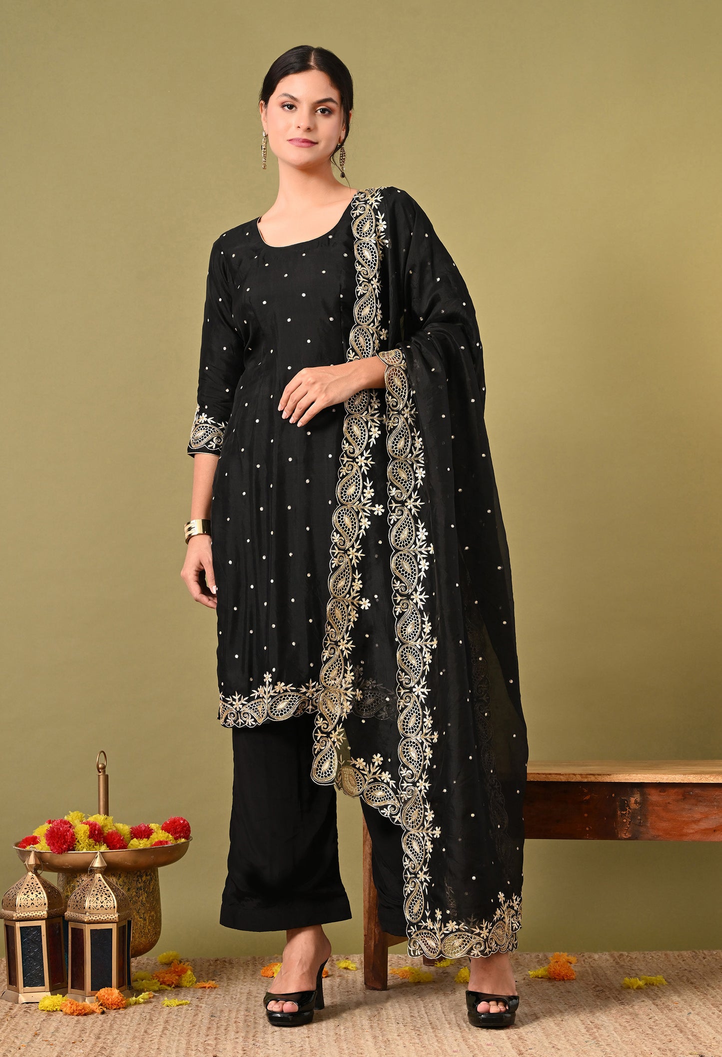 Majestic Black Organza Kurta Set with Zardozi and Tilla Embroidery
