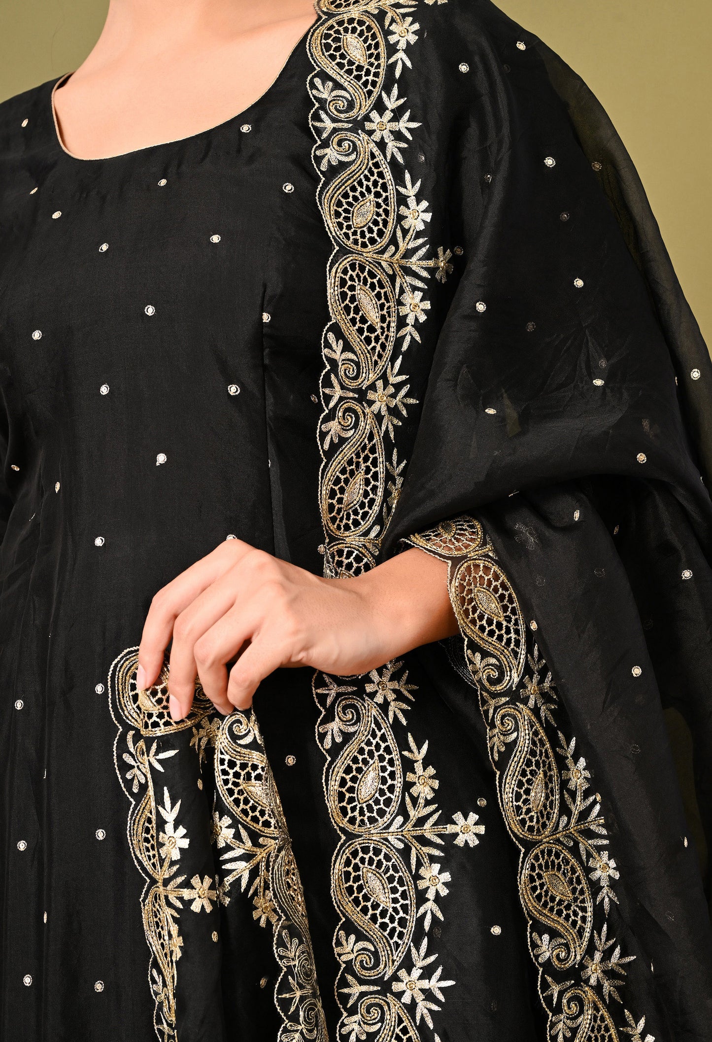 Majestic Black Organza Kurta Set with Zardozi and Tilla Embroidery