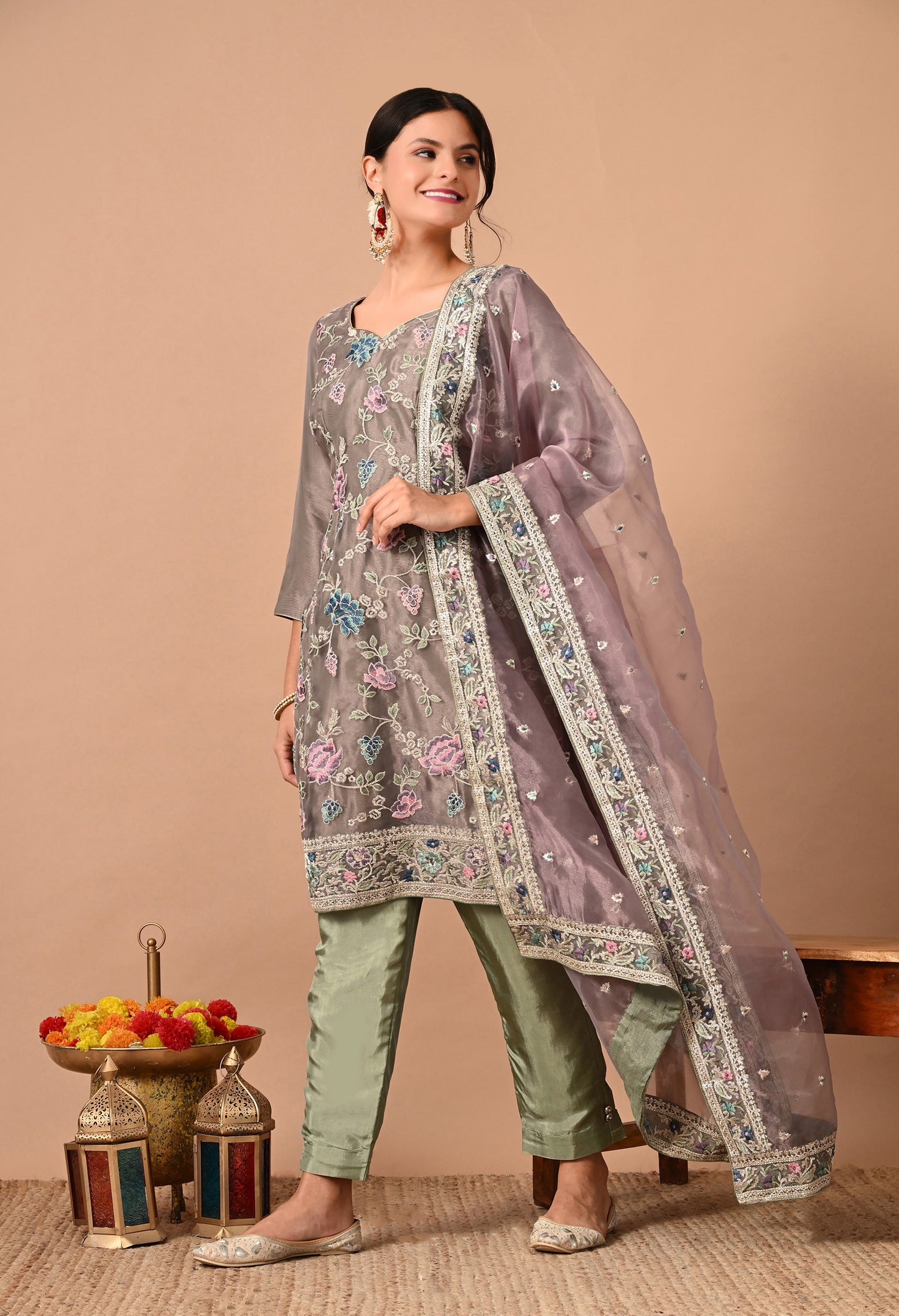 Astonishing Pista Green Kurta Set with Thread and Zardozi Work