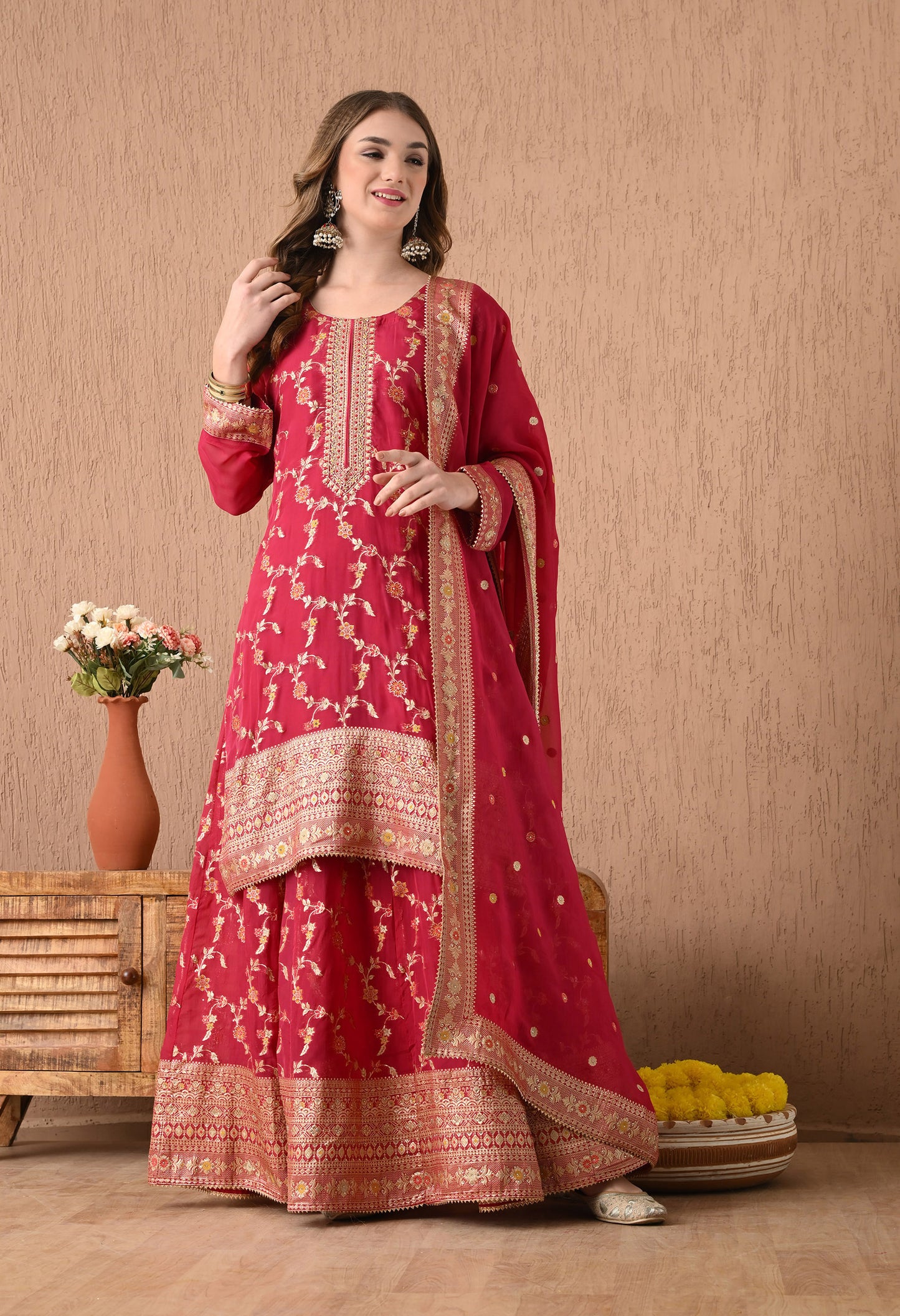 Exquisite Dark Pink Lehnga Set with Banarsi Weaving and Zardozi Work