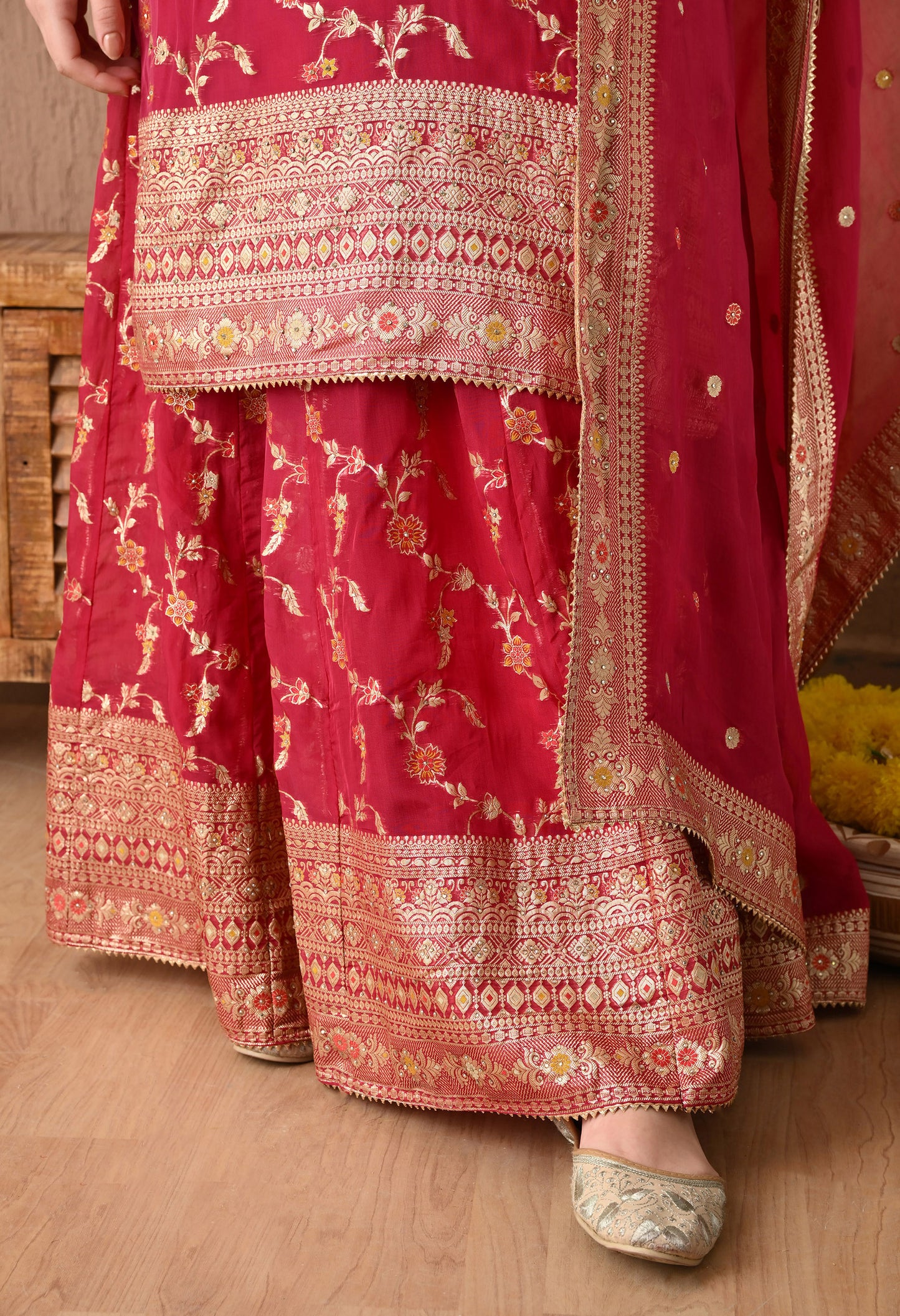 Exquisite Dark Pink Lehnga Set with Banarsi Weaving and Zardozi Work