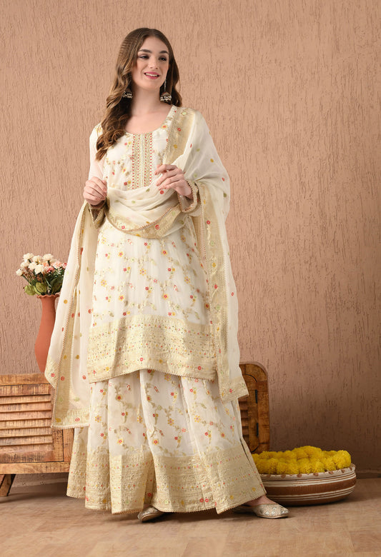 Beautiful Cream Lehnga Set with Banarsi Weaving and Zardozi Work