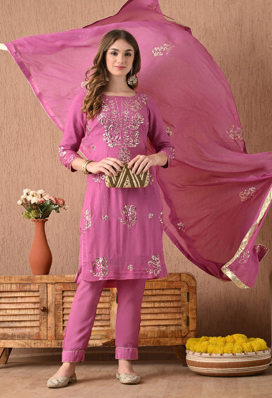 Stunning Light Purple Kurta Set with Mukaish work