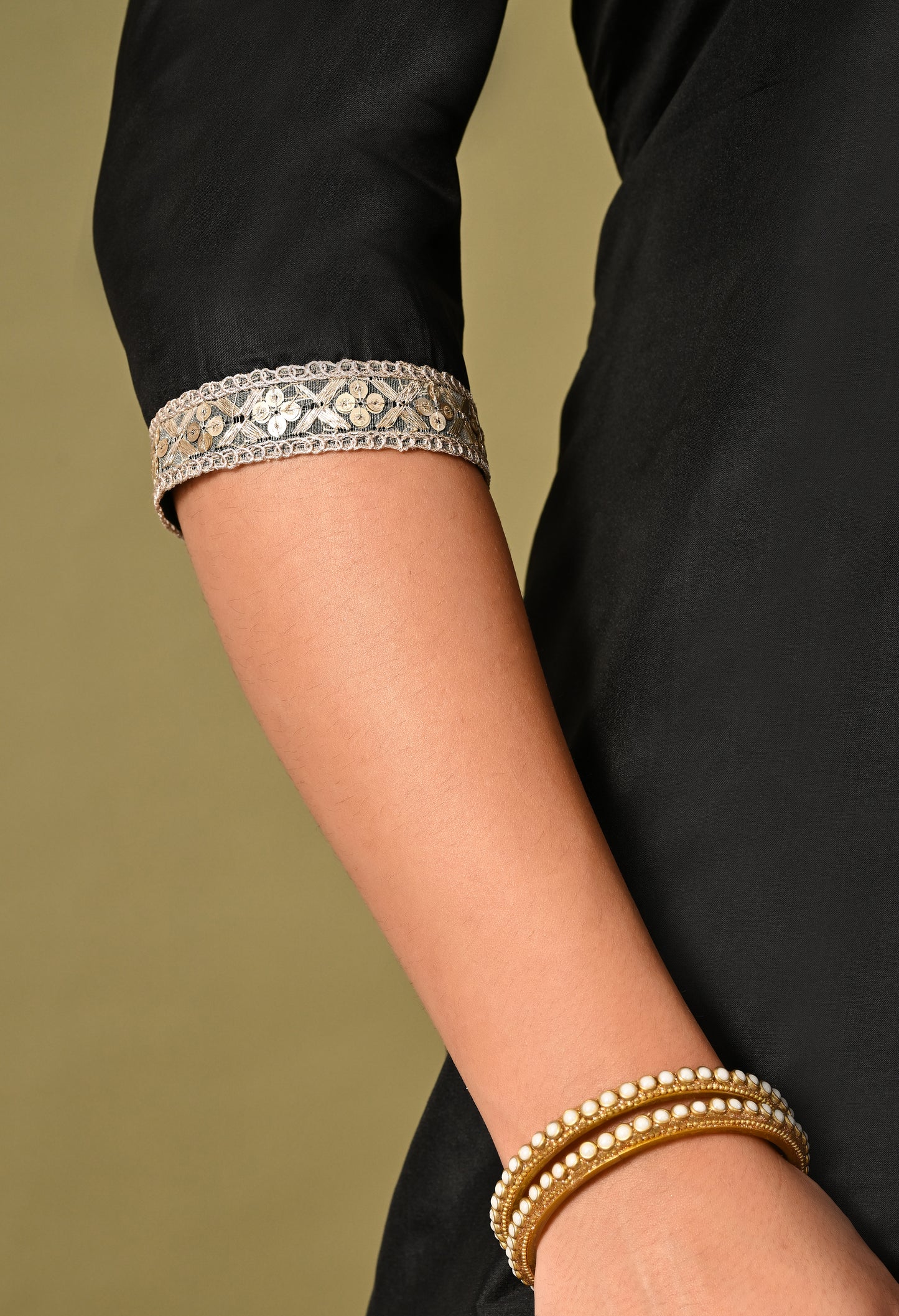 Charismatic Black Kurta Set with Zardozi, Sequin, Sippi, and Thread Work