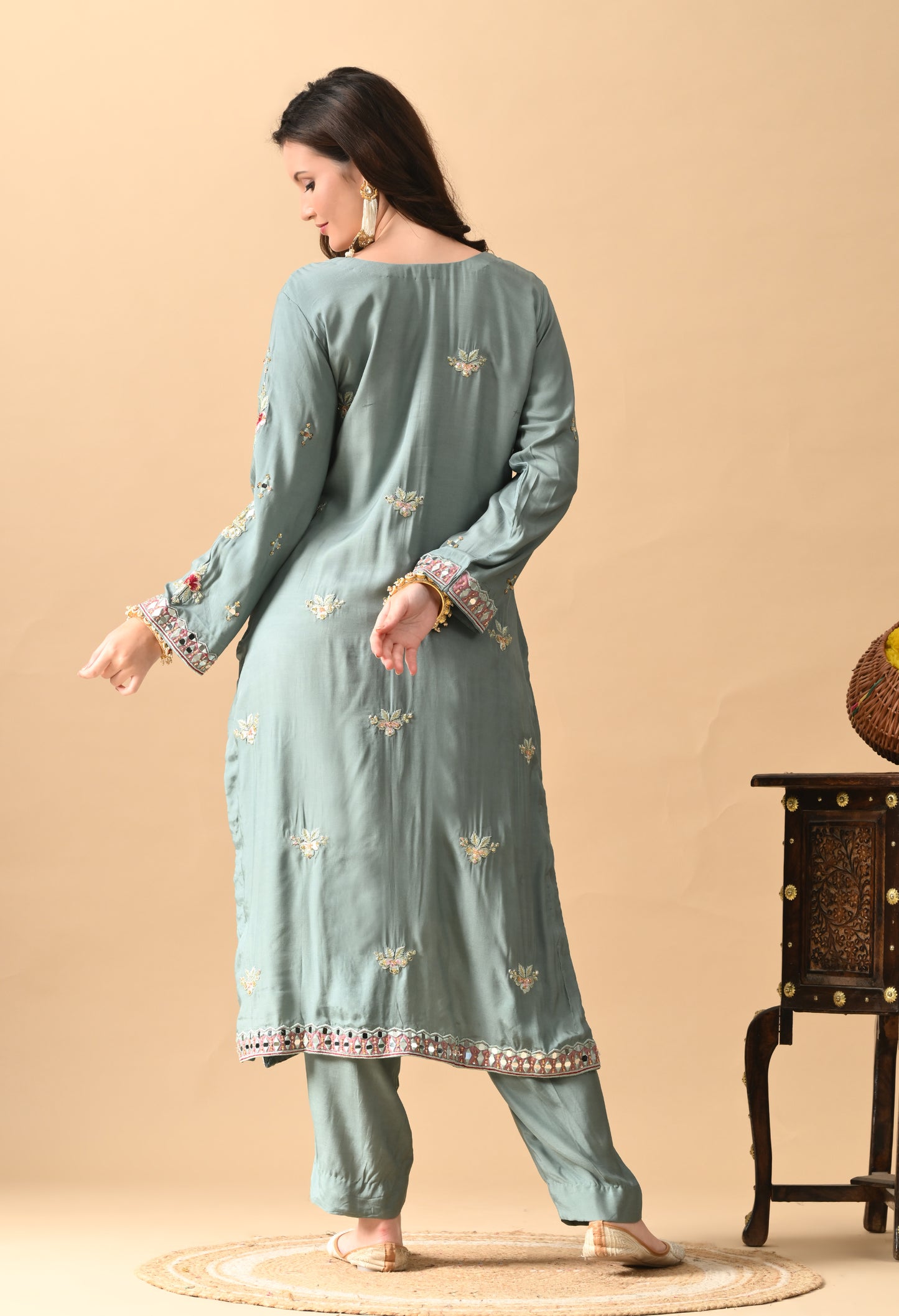 Grey Threadwork Kurta Set with Mirror and Sequins