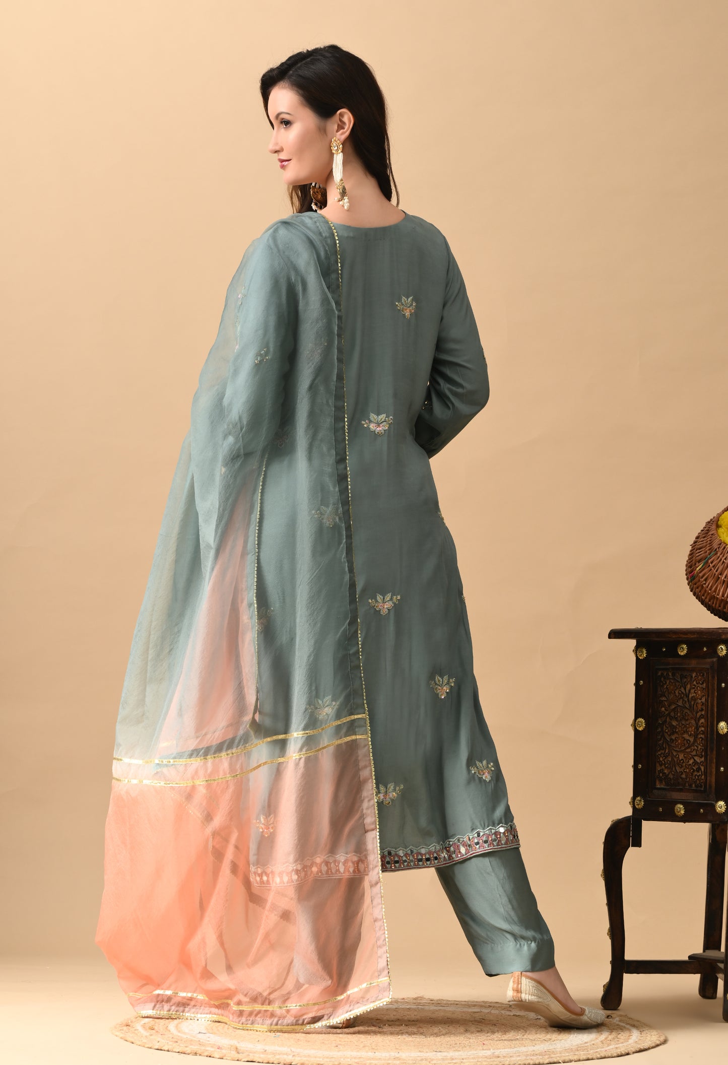 Grey Threadwork Kurta Set with Mirror and Sequins