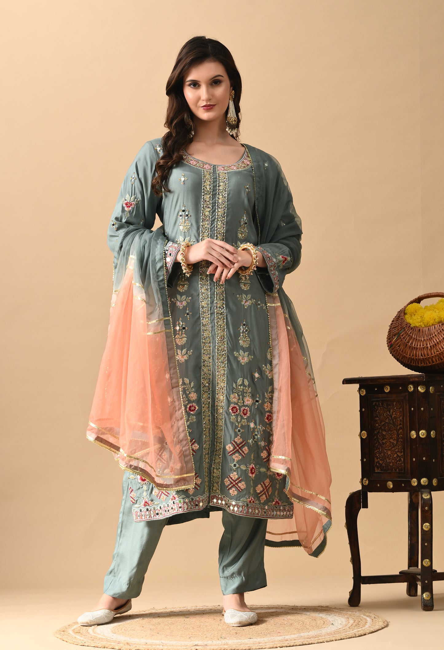Grey Threadwork Kurta Set with Mirror and Sequins