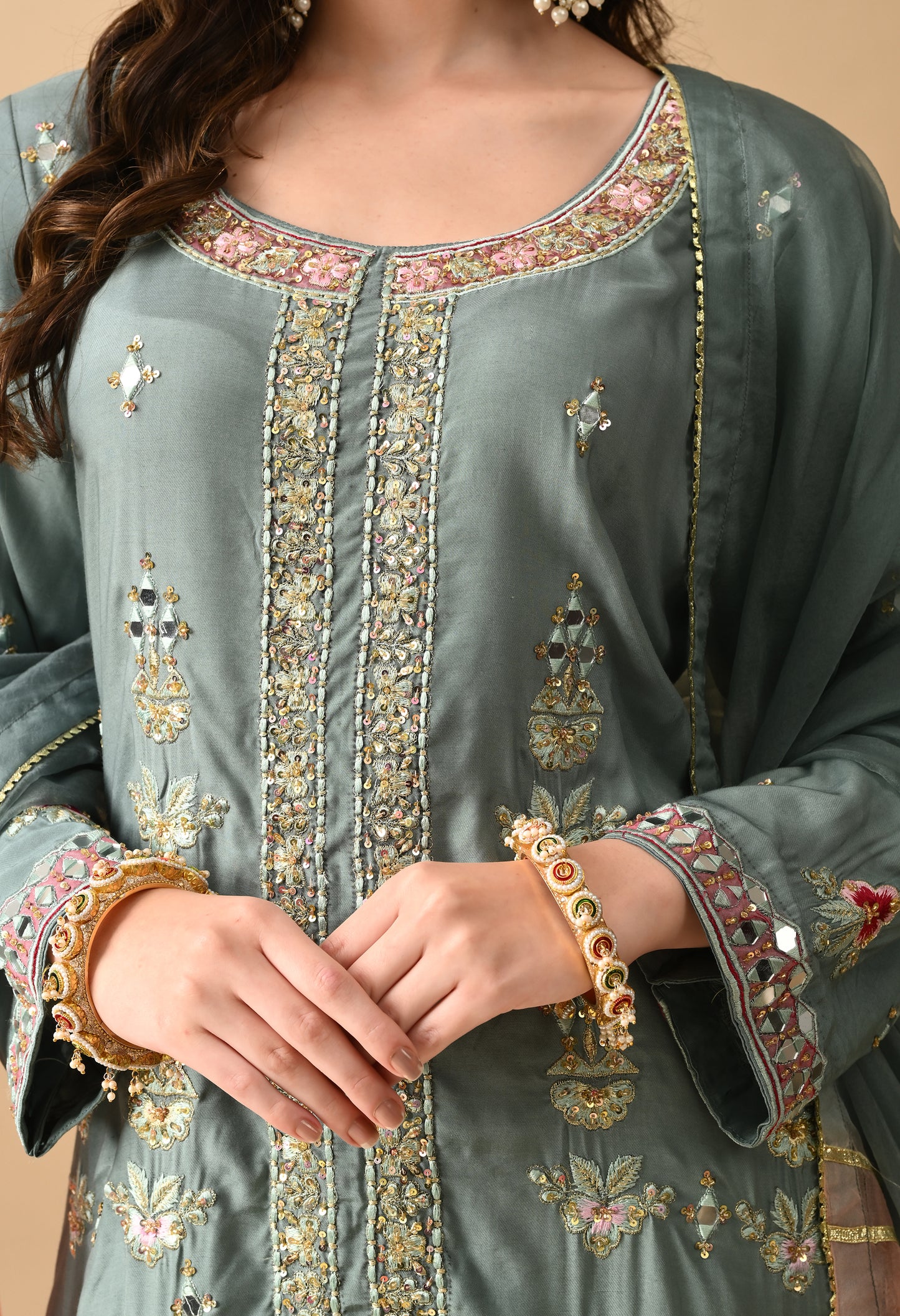 Grey Threadwork Kurta Set with Mirror and Sequins
