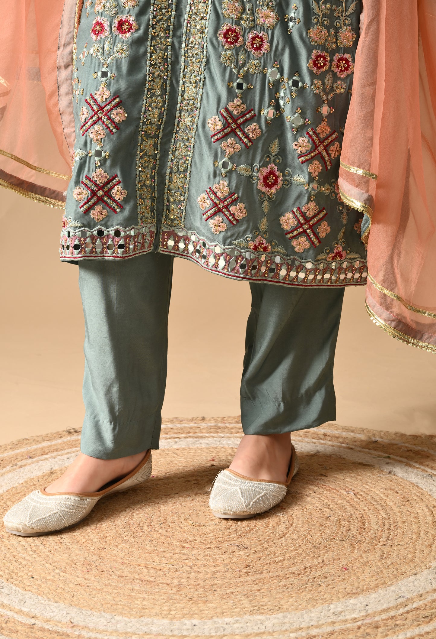 Grey Threadwork Kurta Set with Mirror and Sequins