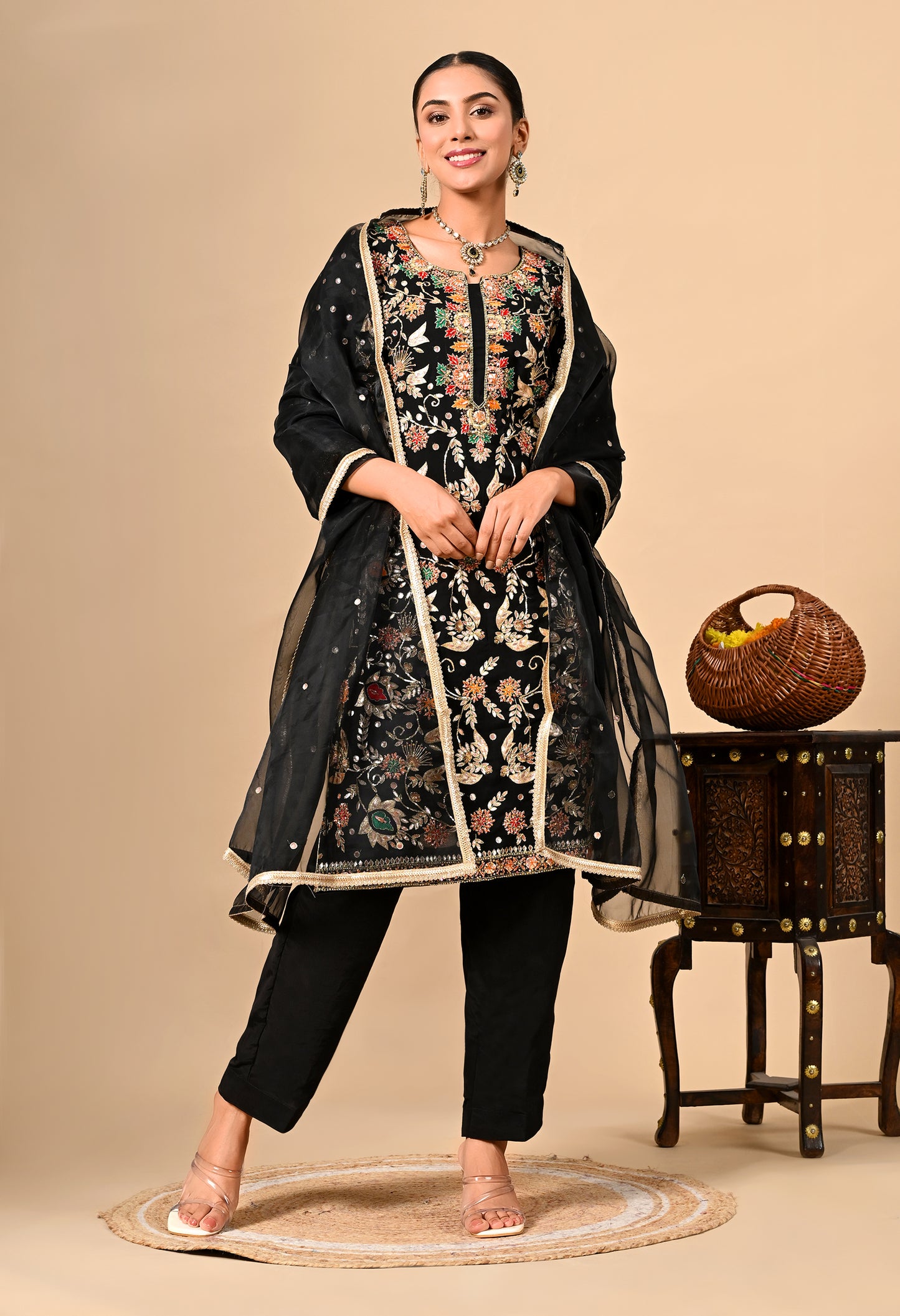 Black Kurta Set with Astonishing Gotta, Dabka, Thread, and Zardozi Work