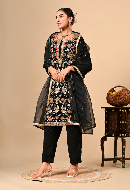 Black Kurta Set with Astonishing Gotta, Dabka, Thread, and Zardozi Work