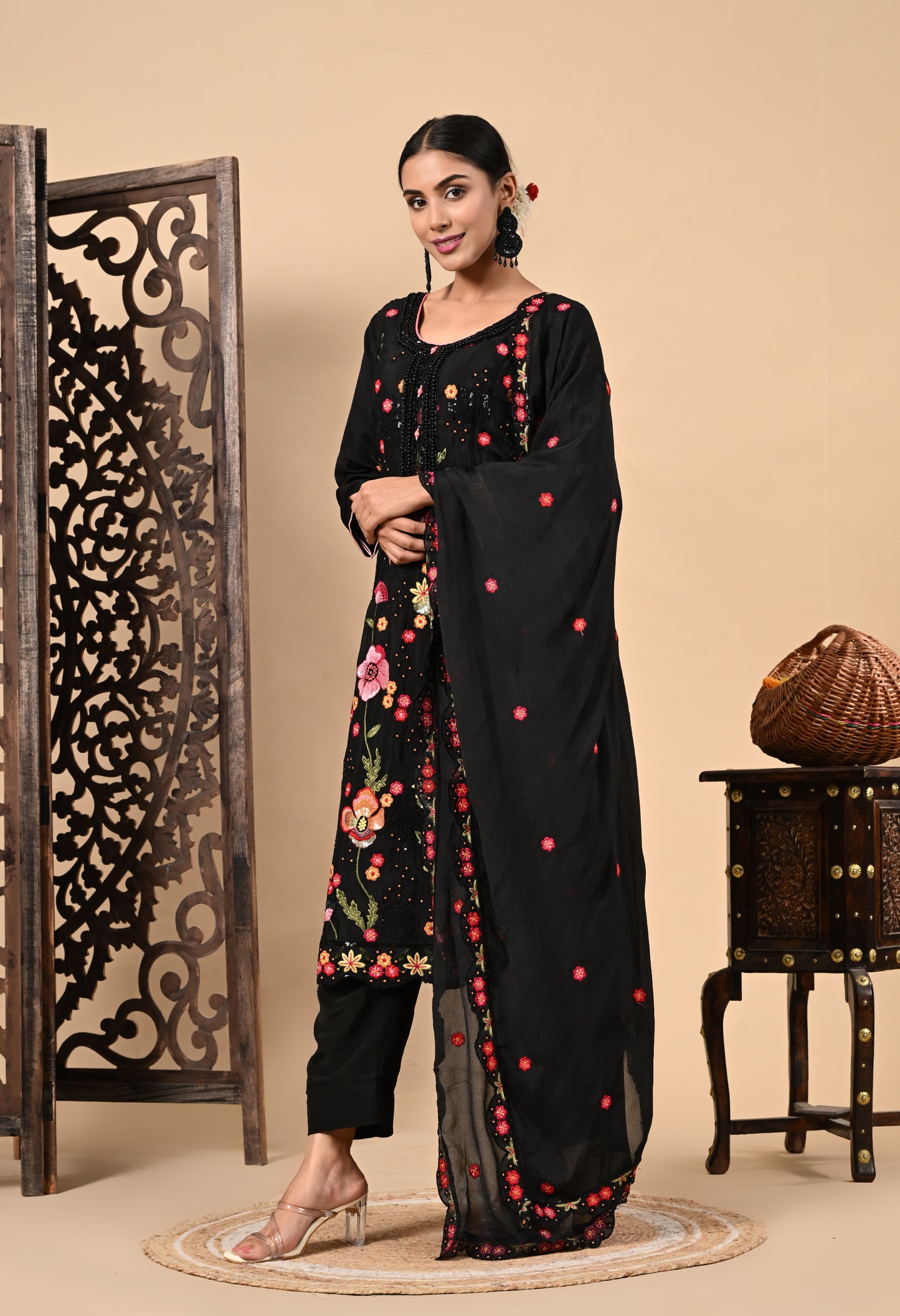 Graceful Black Kurta Set with Elegant Thread and Sequence Work