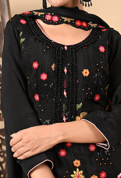 Graceful Black Kurta Set with Elegant Thread and Sequence Work