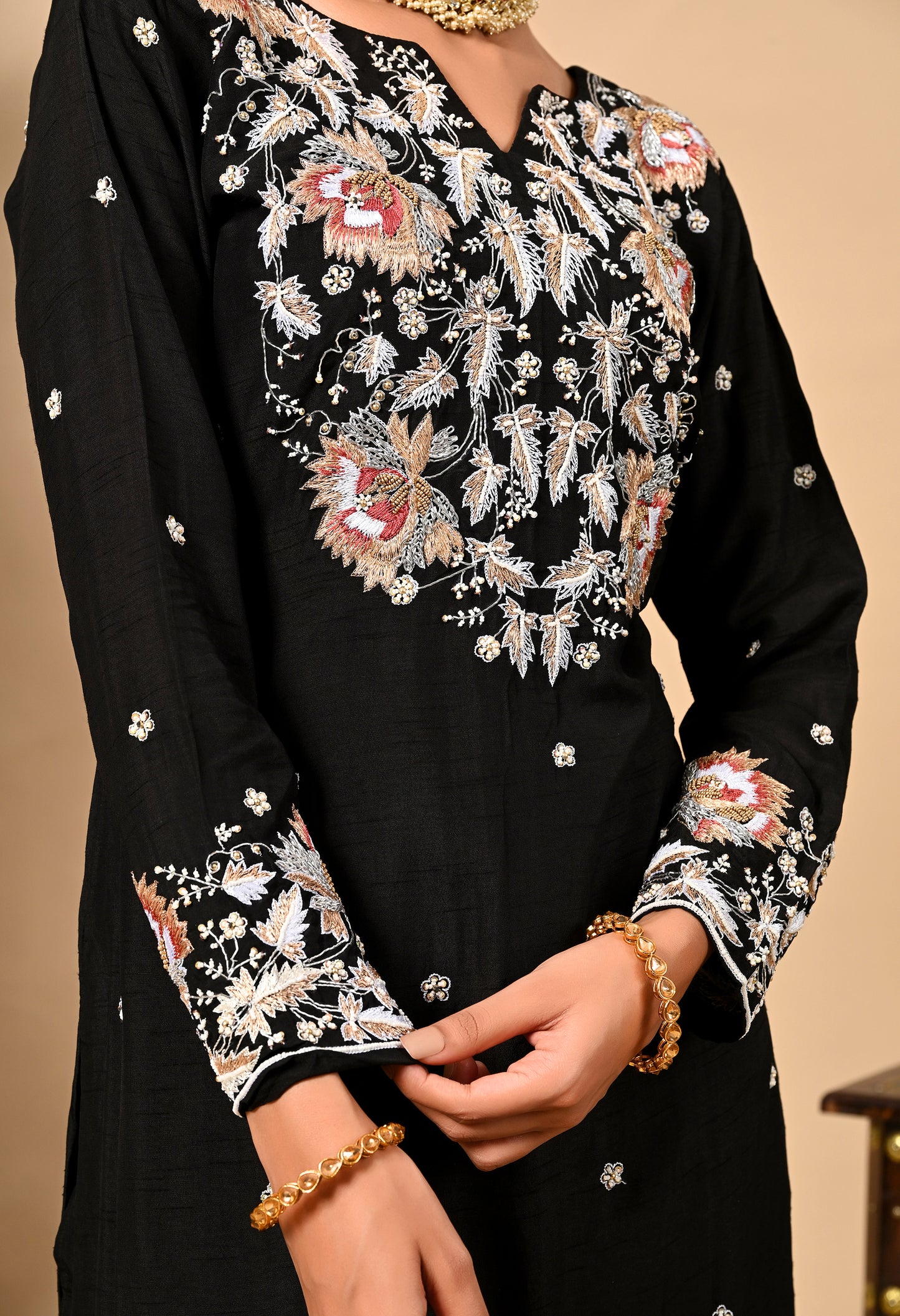 Dark Black Kurta Set with Thread and Zardozi Work