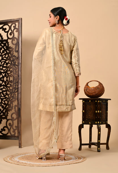 Golden Kurta Set with Zardozi, Dabka, Pearl, and Organza Applique Work