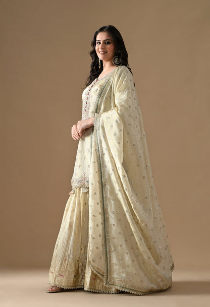 Golden Gharara Set with Dabka, Pearl, Sequin, and Thread embroidery.