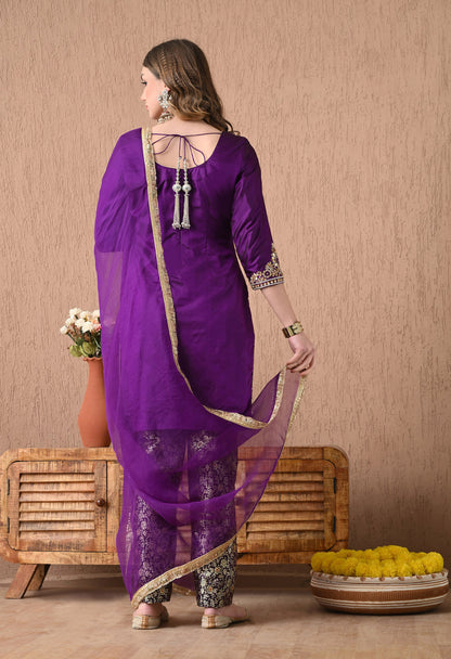 Beautiful and Regal Purple Kurta Set with Gotta, Zardozi, and Sequence Work