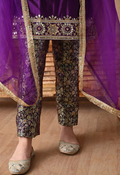 Beautiful and Regal Purple Kurta Set with Gotta, Zardozi, and Sequence Work