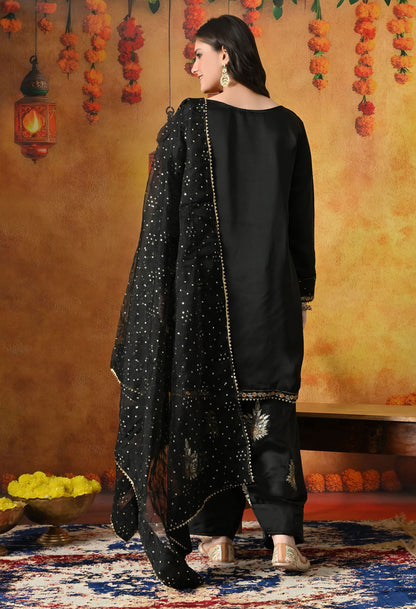 Black Kurta Set with Zardozi, Thread & Sequin Work.