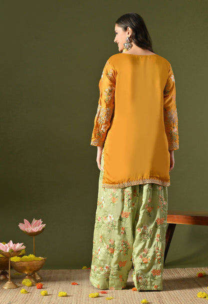 Yellow Kurta Set with Thread & Zardozi Work.
