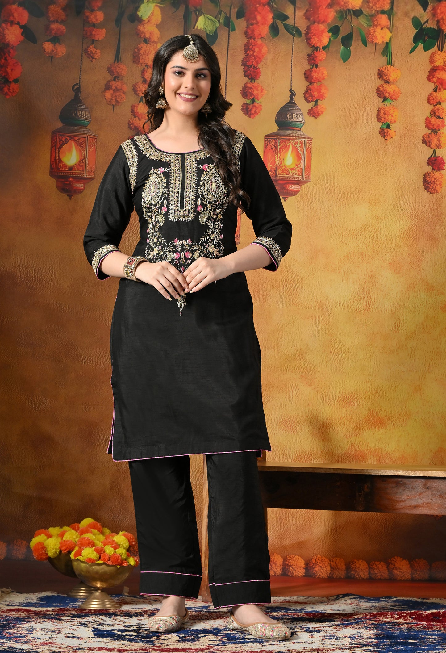 Exquisite Black Kurta Set with Opulent Zardozi Embroidery