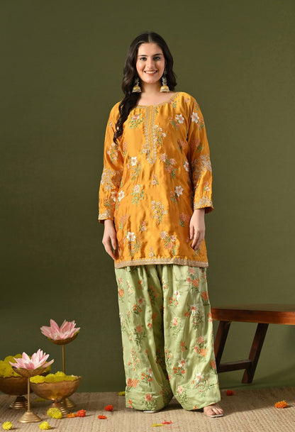 Yellow Kurta Set with Thread & Zardozi Work.