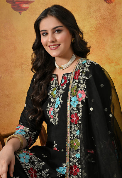 Striking Black Silk Gharara Set with Zardozi Embroidery