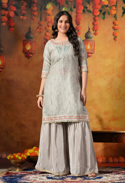 Pearl Grey Gharara Set With Delicate Zardozi & Applique Work