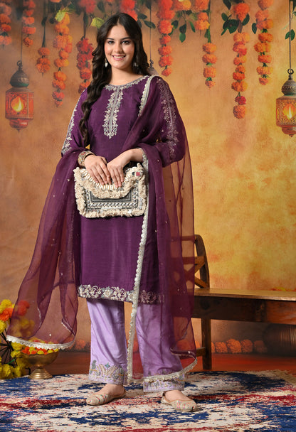 Elegant Purple Kurta Set with Intricate Zardozi Embroidery