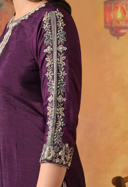 Elegant Purple Kurta Set with Intricate Zardozi Embroidery