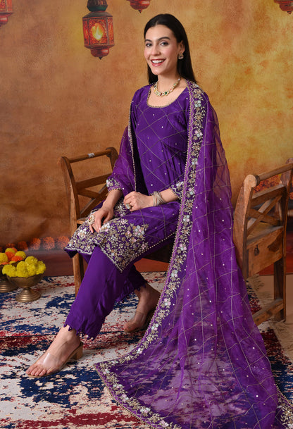 Elegant Purple Kurta Set with Luxurious Zardozi Embroidery