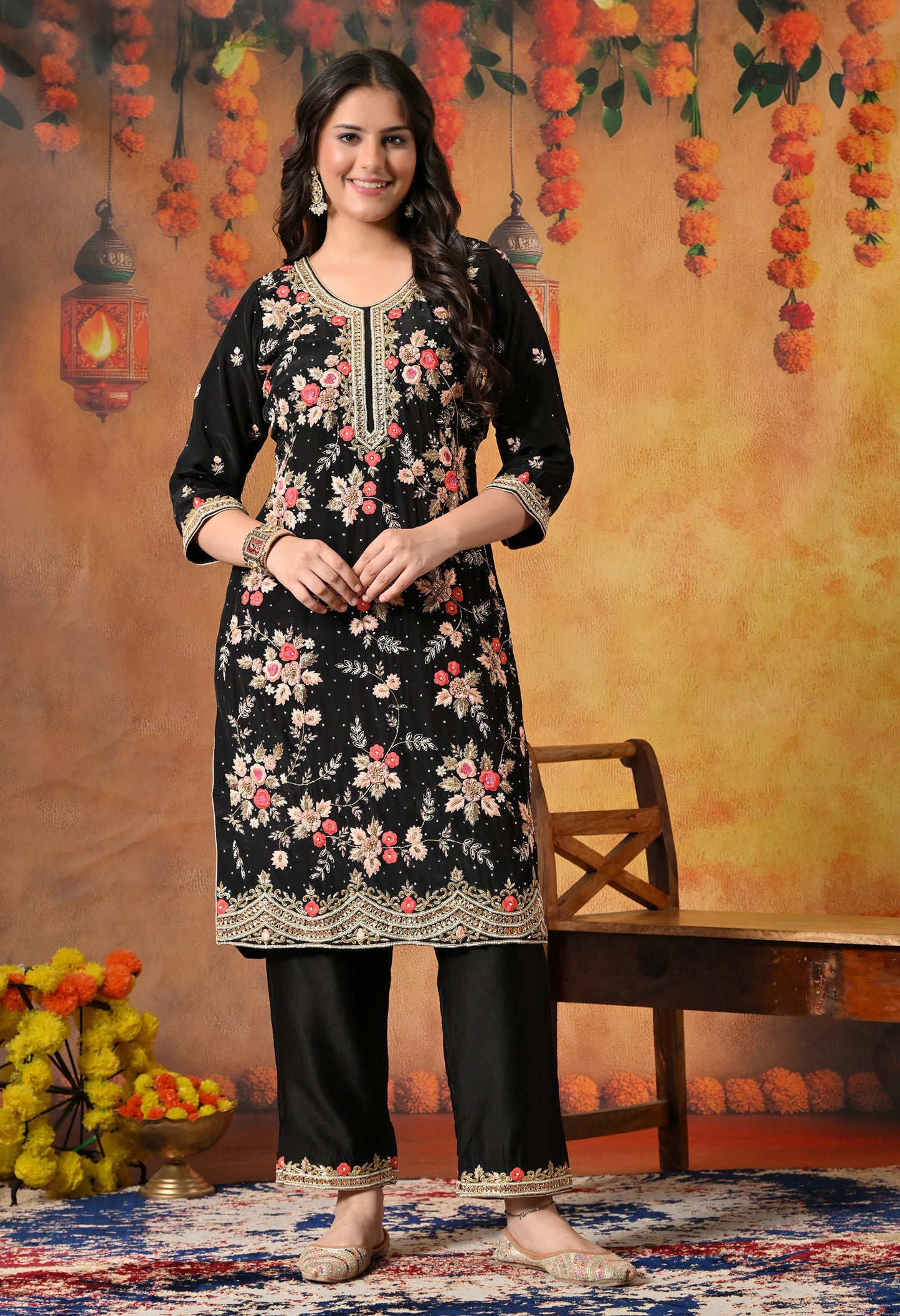Striking Black Kurta Set with Elegant Zardozi Embroidery