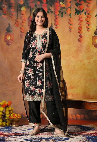 Striking Black Kurta Set with Elegant Zardozi Embroidery