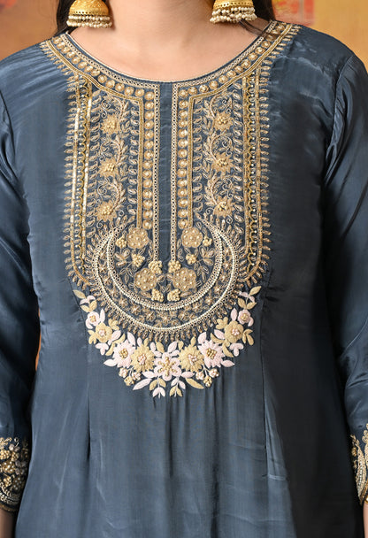 Chic Charcoal Grey Silk Kurta Set with Intricate Zardozi Details