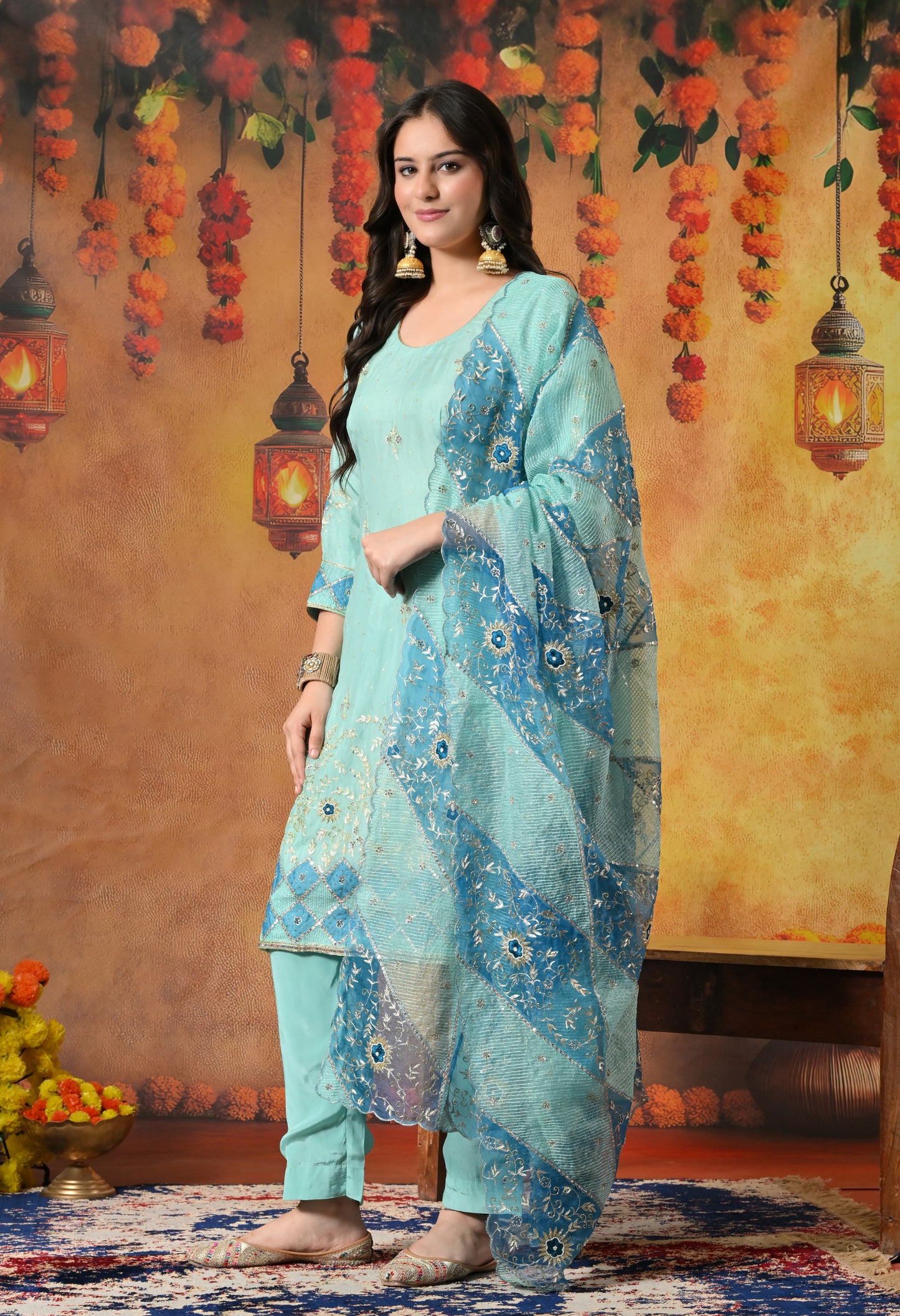 Charming Sky Blue Kurta Set with Delicate Zardozi Embroidery