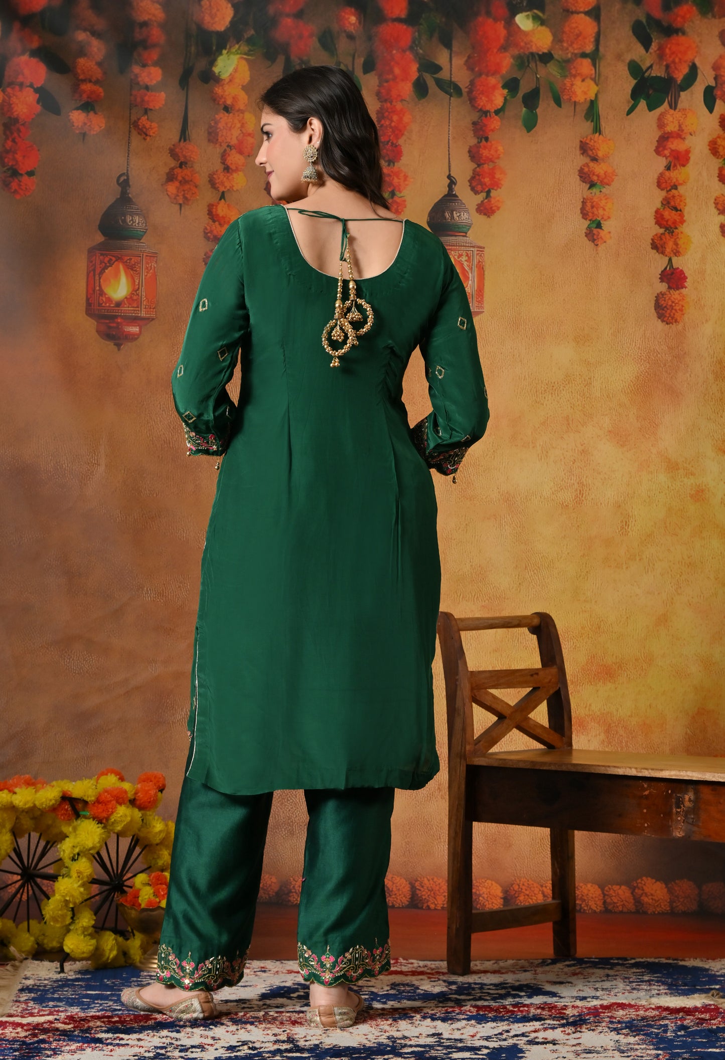 Luxurious Dark Green Crepe Kurta Set with Exquisite Zardozi Embroidery