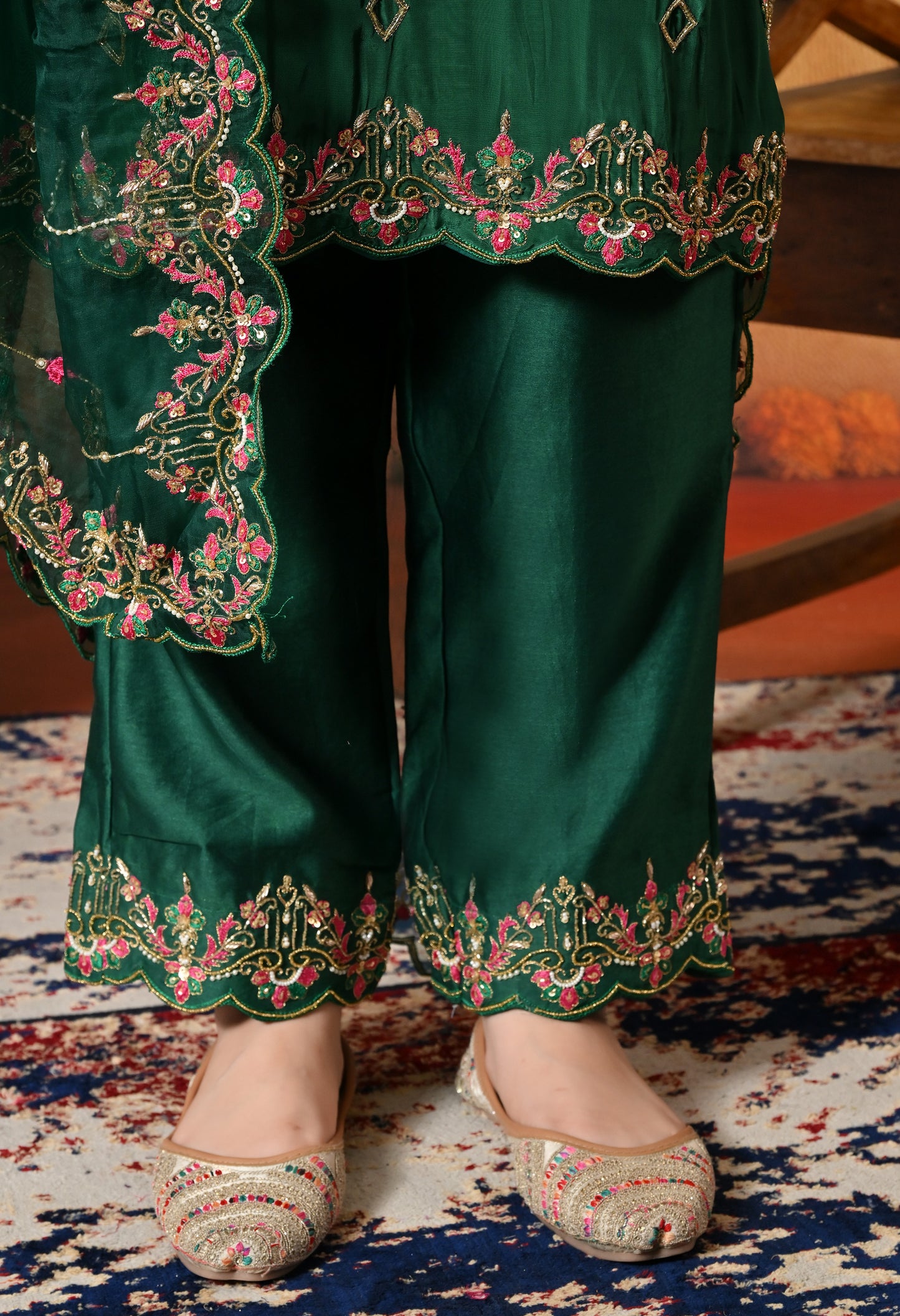 Luxurious Dark Green Crepe Kurta Set with Exquisite Zardozi Embroidery