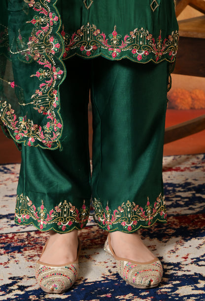 Luxurious Dark Green Crepe Kurta Set with Exquisite Zardozi Embroidery