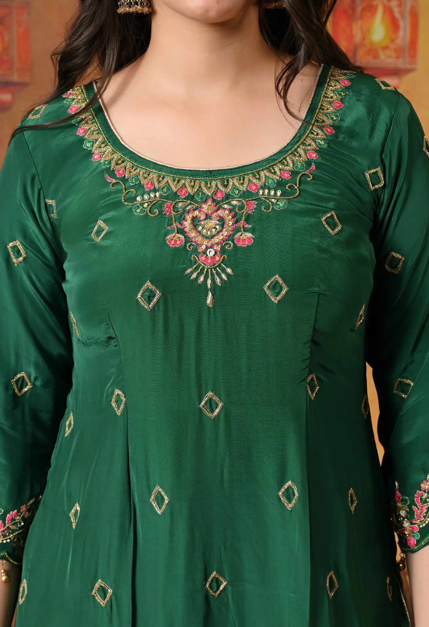 Luxurious Dark Green Crepe Kurta Set with Exquisite Zardozi Embroidery