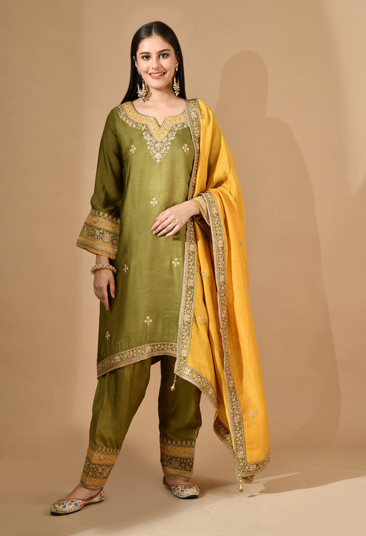 Yellow Green Kurta Set with Zardozi & Appliqué Detailing