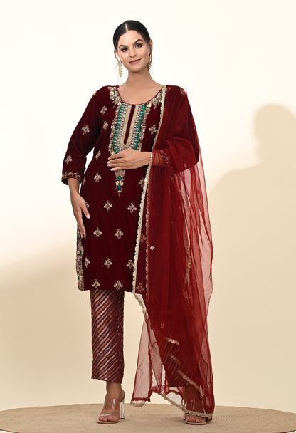 Regal Maroon Red Kurta Set with Intricate Zardozi Embroidery