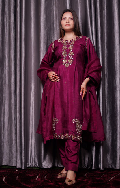 Elegant Black Pink Kurta Set with Intricate Zardozi Work