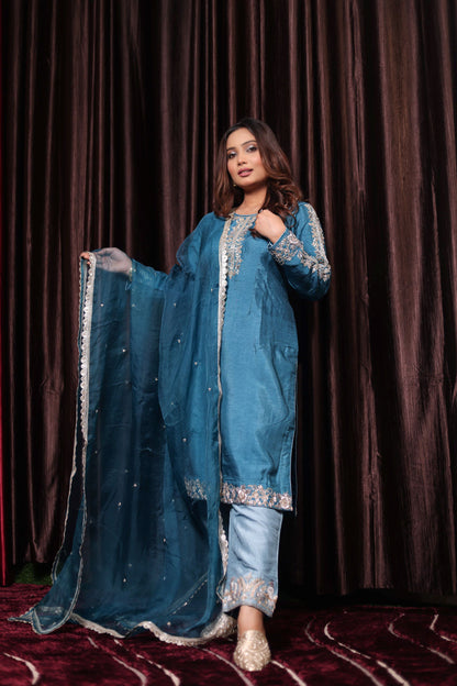 Regal Sky Blue Silk Kurta Set with Elegant Embroidery