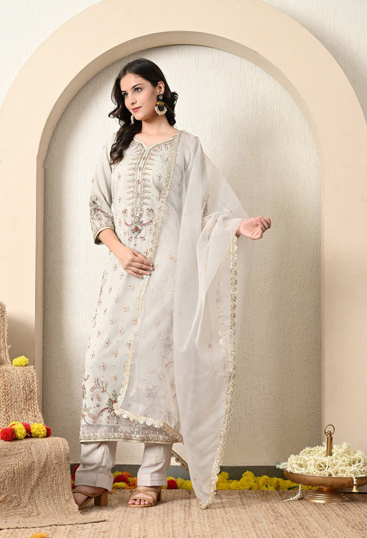 Light Grey Kurta Set with exquisite Zardozi Work