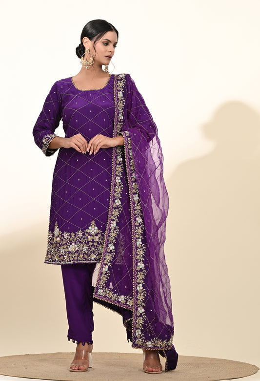 Elegant Purple Kurta Set with Luxurious Zardozi Embroidery